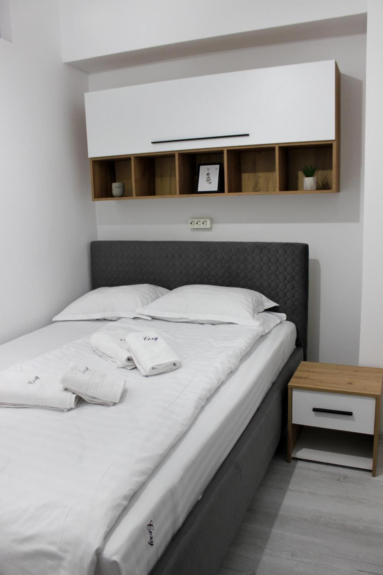 Cozy Apartments In Centre Of Suceava Near Kaufland And University Kültér fotó
