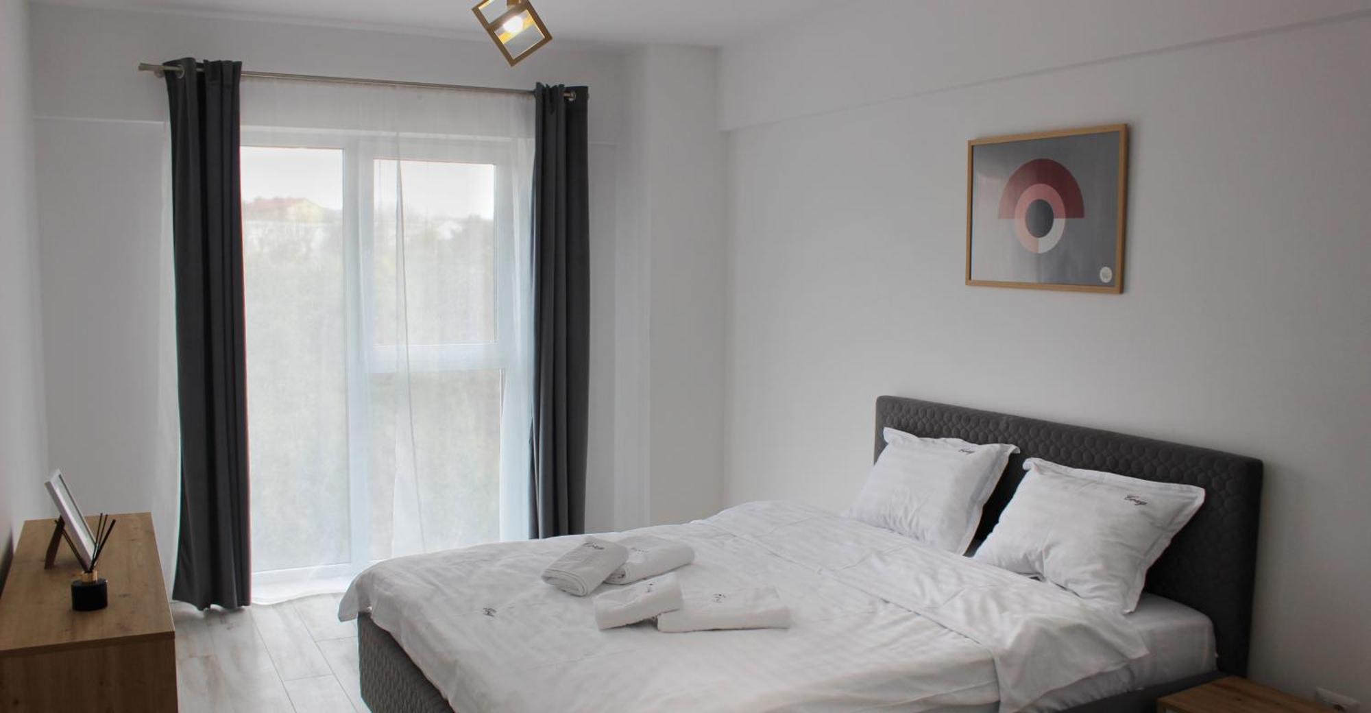 Cozy Apartments In Centre Of Suceava Near Kaufland And University Kültér fotó