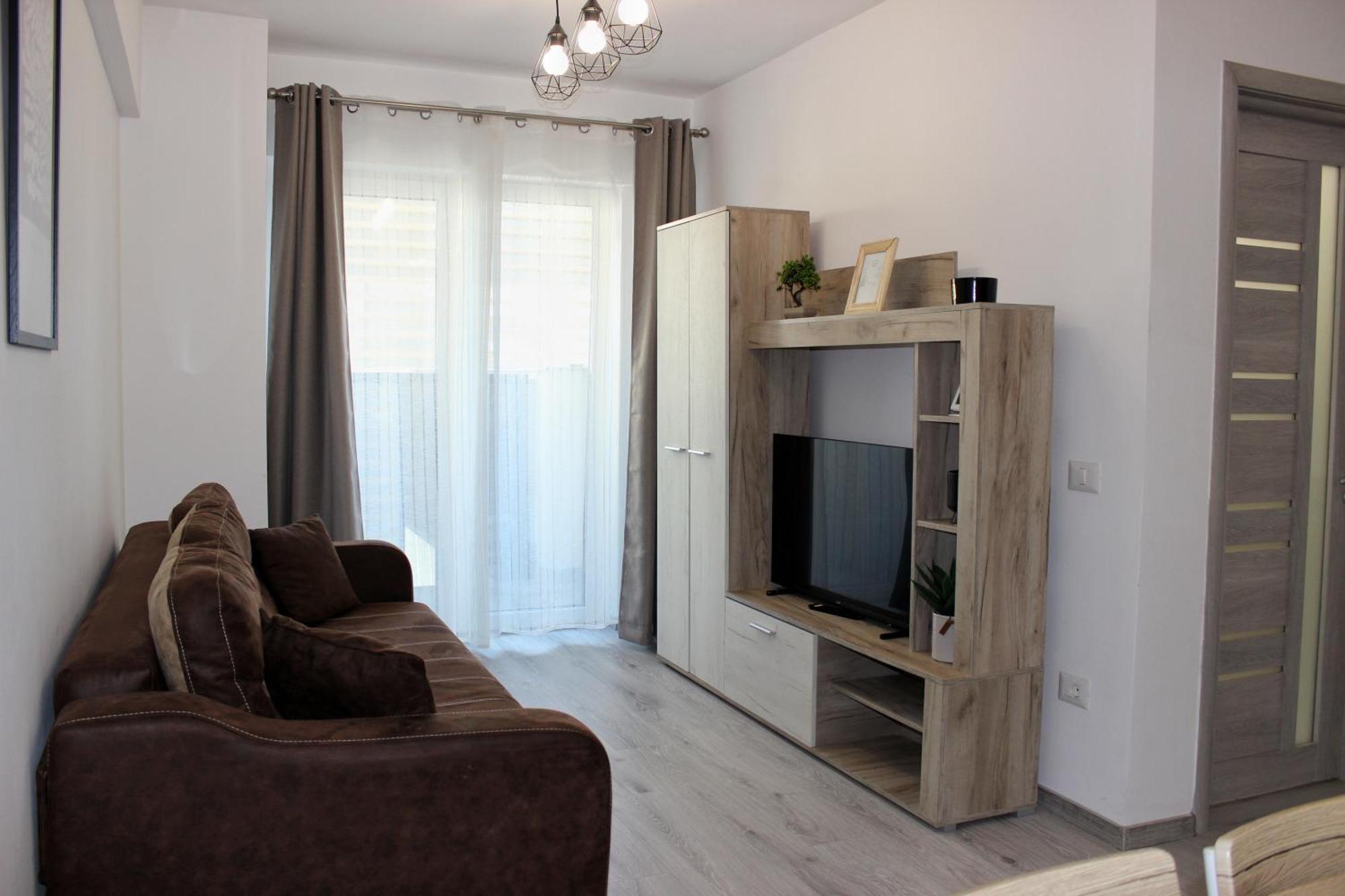 Cozy Apartments In Centre Of Suceava Near Kaufland And University Kültér fotó